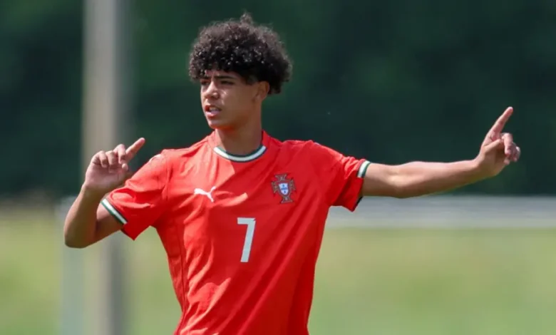 Ronaldo Jr played in the number seven shirt that his father has famously worn throughout his career
