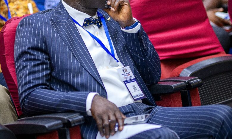 Prof. Dr. Otchere Addai‑Mensah.